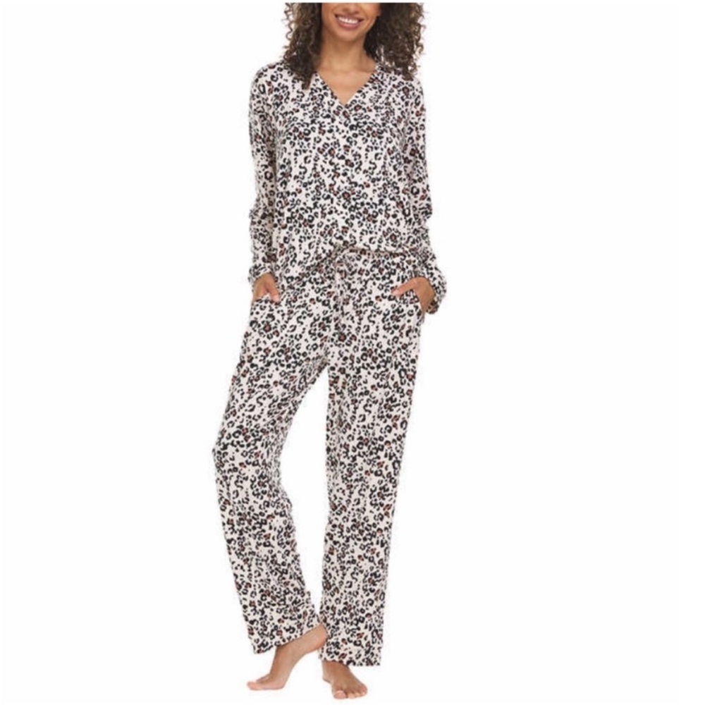 NWT Flora Nikrooz Ladies Notch collar 2 piece Pajama Set, Animal Print -  XXL